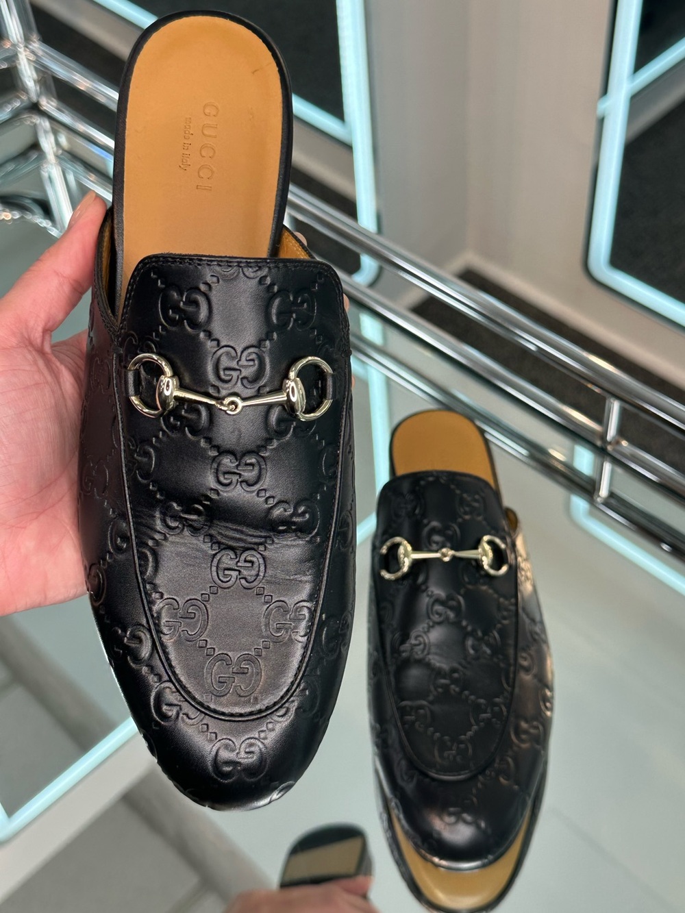 Gucci Princetown debossed Leather Mule